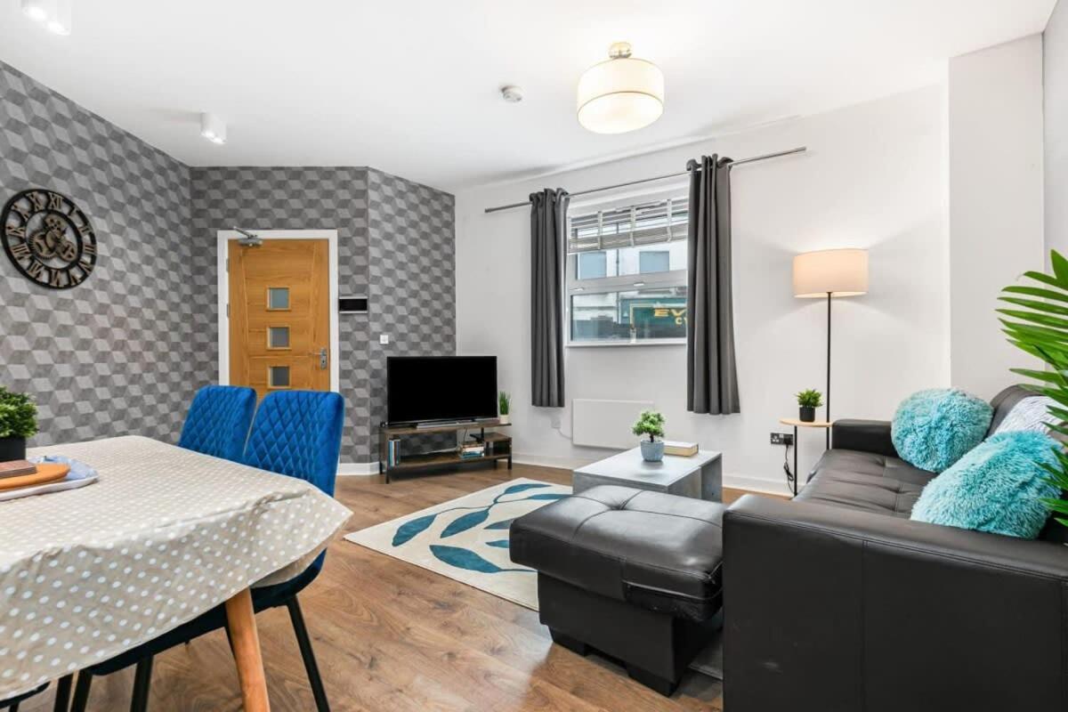 Spacious 1 Bedroom Apartment In Central Woking Eksteriør bilde