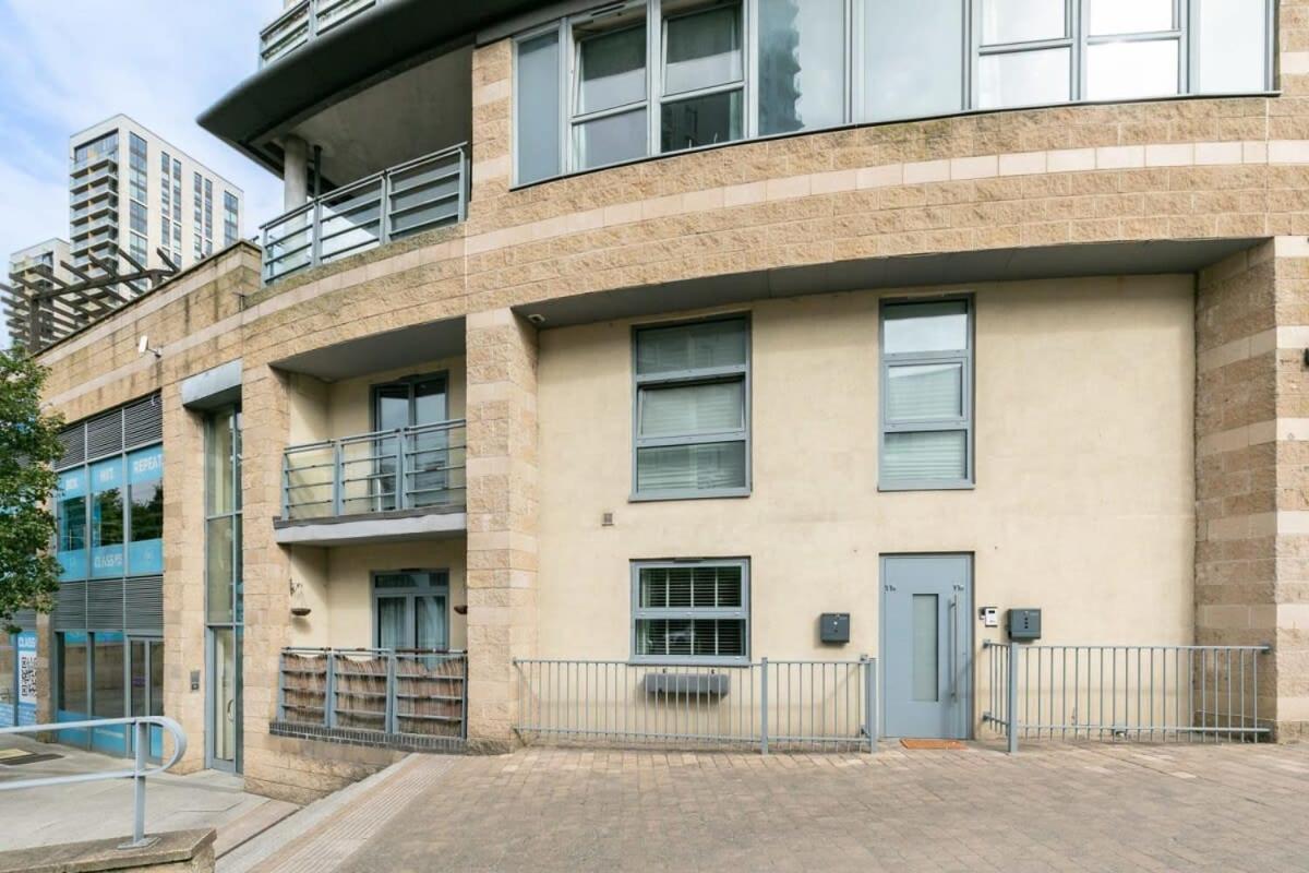 Spacious 1 Bedroom Apartment In Central Woking Eksteriør bilde