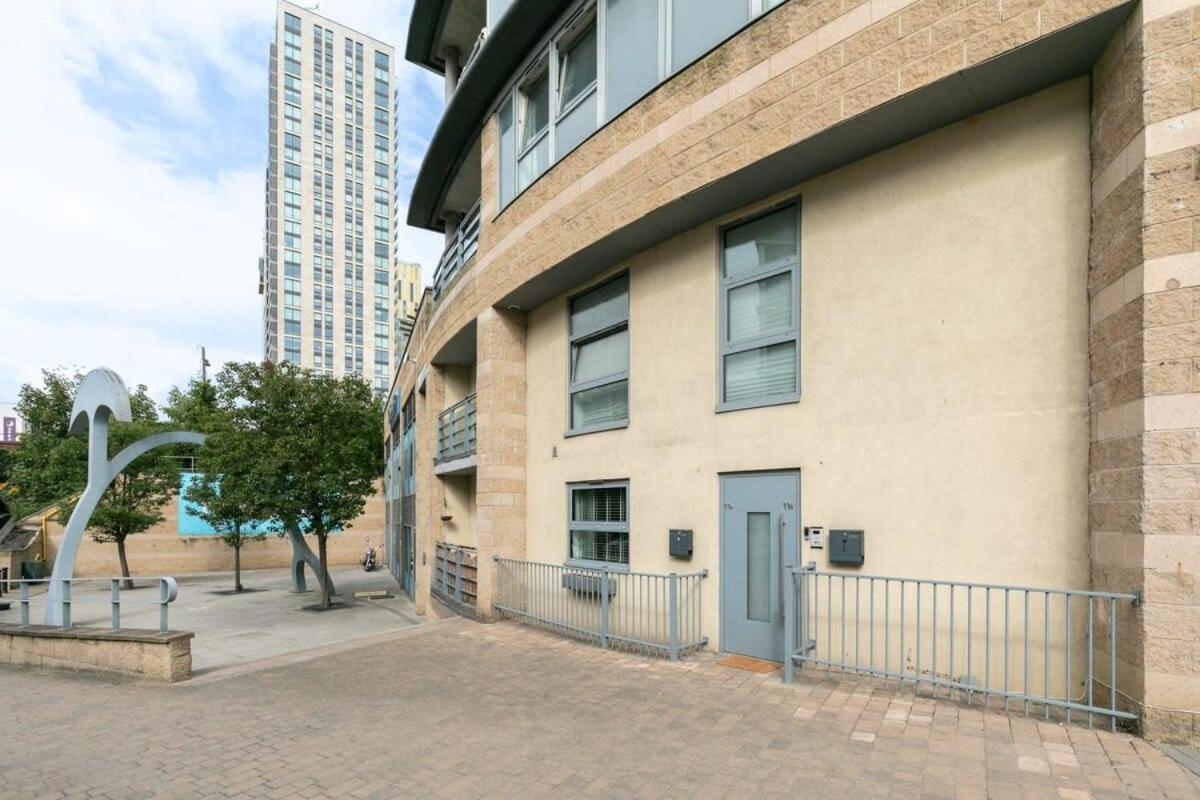 Spacious 1 Bedroom Apartment In Central Woking Eksteriør bilde